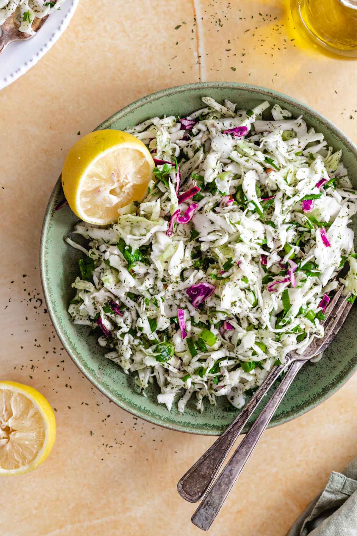 Malfouf Salad (Lebanese Cabbage Salad)