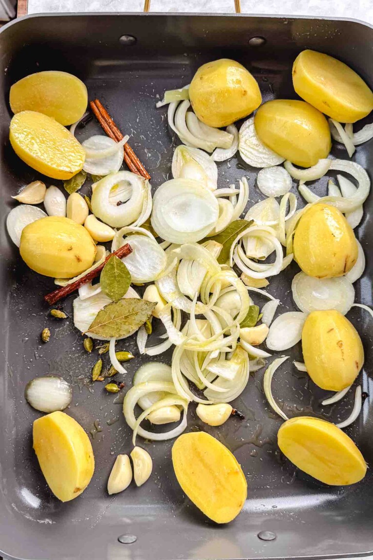 Lamb Haneeth (Slow Roasted Lamb Shoulder) - Hungry Paprikas